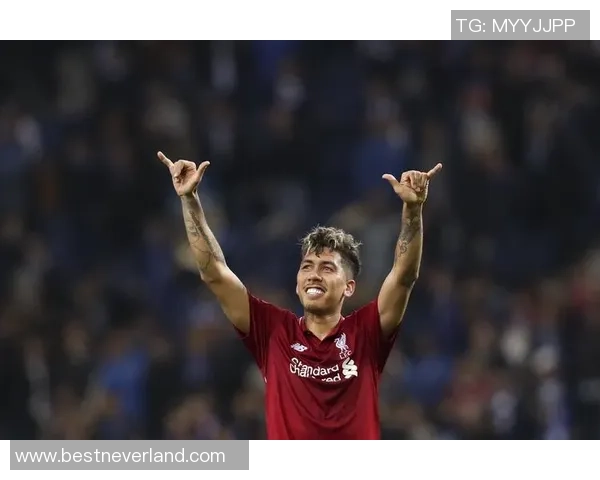 足球明星进球庆祝动作的魅力与背后故事揭秘 足球明星进球庆祝动作的魅力与背后故事揭秘