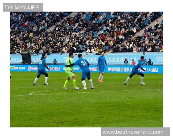 香港足球明星队聚焦大明星展现足球魅力与激情的精彩瞬间 香港足球明星队聚焦大明星展现足球魅力与激情的精彩瞬间